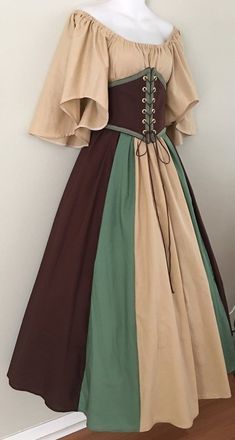 Fantasy Outfit Ideas, Dress Medieval, Fantasy Clothes, Medieval Style, Fairytale Dress, Simplistic Design