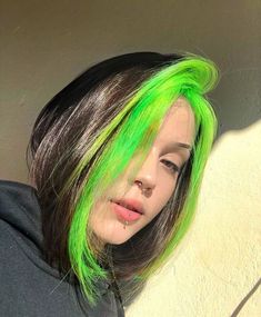 Green Hair Streaks, Neon Green Hair, The Best Hair Products, Rocker Hair, Green Hair Dye, Best Hair Products, Hair Color Underneath, Neon Hair, Hair Streaks