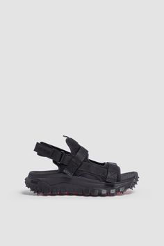 Functional Sandals With Removable Insole For Streetwear, Summer Streetwear Sandals With Rubber Waffle Outsoles, Sandals Black, City Streets, Black Sandals, Sliders, Repellent, Water Repellent, The City