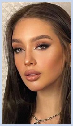 Smokey Soft Glam, Formal Makeup Black Dress, Prom Eye Makeup For Black Dress, Semi Makeup, Soft Brown Smokey Eye, Eye Makeup Hacks, Brown Smokey Eye Makeup, Brown Smokey Eye