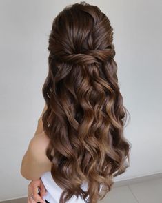 Grad Hairstyles, Silver Hair Color Ideas, Bride Hairstyles For Long Hair, Hairstyles For Brides, Gorgeous Wedding Hairstyles, Cute Prom Hairstyles, Wedding Hair Half, Holy Matrimony, Mother Of The Bride Hair