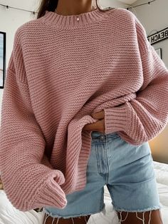 Chunky ribbed knit pullover sweater with a round neck and long sleeves. The cuffs and the neck line are both ribbed. The Model is 5'6 and is wearing a size medium Long Fall Sweater, Fall Sweaters For Teens, Cute Womens Sweaters, Blush Pink Clothing, Chunky Pink Sweater, Cute Fall Outfits Sweaters, Chunky Sweaters For Fall, Colorful Chunky Sweater, Collage Outfits Casual Summer