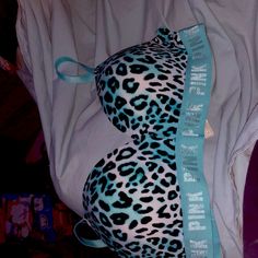 Condition- Perfect. Never Worn. Blue Black And White. Size- 36d Birthday Checklist, Leopard Print Bra, Red Bralette, Victoria Secret Pink Bras, Vs Bras, Trashy Y2k, Girl Dinner, Cute Bras, Crochet Halter Tops