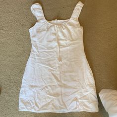 Brand New Super Soft Pacsun White Sun Dress With A Small Tie In The Front - Open To Offers Pacsun Dress, White Sun Dress, Black Satin Slip Dress, Blue Floral Sundress, Cream Mini Dress, Pacsun Dresses, Orange Mini Dress, Ditsy Floral Dress, White Sundress