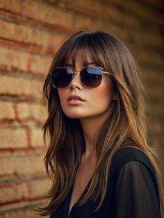 5Start Scroll (5s) Rambut Brunette, Bangs For Round Face, Hair Affair, Haircuts For Medium Hair, Long Hair With Bangs, Hair Color And Cut, Hair Envy, Haircut Ideas, Long Hair Cuts