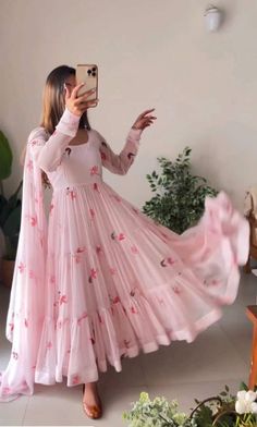 Long Gown Design, Frock For Women, Gaun Fashion, Long Dress Design