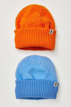 Add the perfect pop of color and texture to absolutely any cold-weather look with this so cool beanie featuring a fleece top and defined ribbed knit cuff at bottom for the perfect dimensional finish. | Fresh Powder Fleece Beanie by FP Movement at Free People, Sky Cute Baseball Hats, Free People Hat, Cool Beanies, Fleece Beanie, Orange Hats, Beanie Hats For Women, Moss Stitch, Panel Hat, Women's Beanie