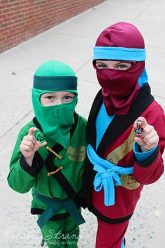 Costumes 2019: Lloyd and Nya (Ninjago) | Vegetablog Lego Ninjago Halloween Costume, Bathrobe Pattern, Ninjago Costume, Nya Ninjago, Lego Ninjago Nya, Twin Costumes, Lego Ninjago Lloyd, Lloyd Ninjago, Hood Pattern