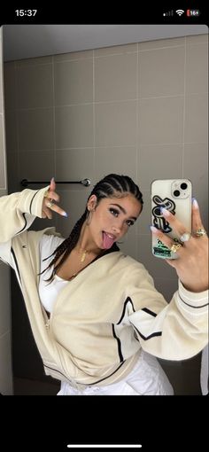 Coily Hairstyles, Outfits Asian, Viral Aesthetic, Afro Braids, Chanel Lipstick, Workout Inspo, Streetwear Girl, Coquette Style