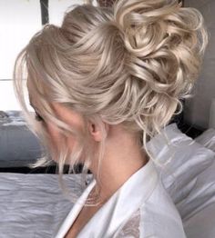 Formal upstyles Bridal Updos, Wedding Hairstyles For Medium Hair, Wedding Updos, Messy Updo, Best Wedding Hairstyles, Hair Homecoming