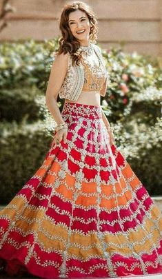 Mrunalini Rao, Sangeet Outfit, Raw Silk Lehenga, Mehendi Outfits, Half Saree Lehenga, Velvet Dress Designs, Blouse Back Neck Designs