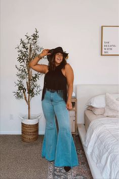 Country Concert Outfit Spring Plus Size, Plus Size Nashville Outfits Spring, Summer Rock Concert Outfit Plus Size, Nashville Outfits Midsize, Midsize Cowgirl, Midsize Western Outfits, Country Concert Outfit Midsize, Concert Outfit Midsize, Midsize Concert Outfit