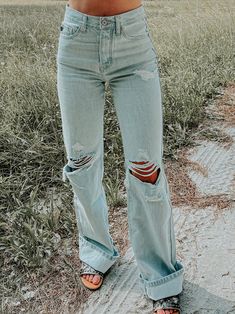 Fashion Outfits Trendy, Mom Style Summer, Buy My Clothes, Casual Country Outfits, Womens Wardrobe, Western Wear Outfits, Western Jeans, Western Style Outfits, Effortless Fashion