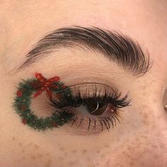 Taupe Palette, Reindeer Makeup, Christmas Eyeshadow Looks, Kim Makeup, Seasonal Makeup, Natural Prom Makeup