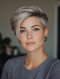 Long Pixie With Undercut, Pixy Cut, Kort Bob, Thick Hair Cuts, Short Hair Trends, Super Short Hair, Long Pixie