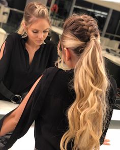 Hair Braids Ponytail, Hair Bun Styles, Braids Ponytail, Hair Evolution, Cute Hairstyles For School, Perfect Hairstyle, Bun Styles, Do Cute, Styles Ideas