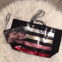 Brand New With Tags Large Victoria’s Secret Sequined Overnight Bag With Small Matching Zipper Clutch. Cheap Victoria's Secret Shoulder Bag With Zipper, Trendy Pink Bag For Night Out, Victoria's Secret Pink Party Bags, Victoria Secret Scents, Turquoise Boots, Lace Espadrilles, Gold Tote Bag, Victoria Secret Tote Bags, Large Sequins