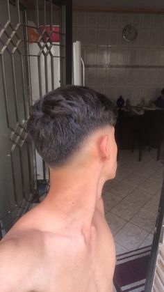 Mens Taper Fade Straight Hair, High Fade Haircut Mens Side Part, Tapered Skin Fade, V Drop Fade Haircut, Messy Comb Over Men, Low Drop Taper Fade, Taper Fade Low Haircut, Short Low Fade Haircut Men, Low Drop Fade With Bulk