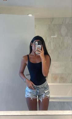 Ootd Mirror Pic, Cozy College Outfit, Summery Outfits, Fall College Outfits, Outfit Inspo Casual, Summer Fits, Simple Trendy Outfits, Cute Everyday Outfits