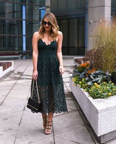 Popular Chicago lifestyle blogger Visions of Vogue shares the 5 Best Investment Pieces in her closet (and beauty cabinet). Click here now to see her list! #valentino #designer #luxuryfashion Lace Black Dress, Green Lace Dress, Holiday Party Dress, Casual Party Outfit, Green Lace Dresses, Casual Party Dresses, Best Investment, Holiday Party Dresses