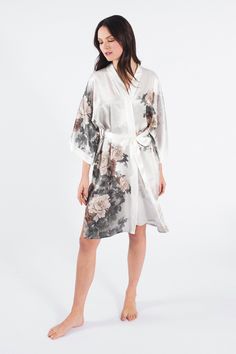 A luxurious, handcrafted piece of art you can wear. Removable waist tie closure Belt loops and inside ties to secure closure French seam finish Side slits at hem 100% Silk, Dry clean Designed in San Francisco, Imported KM04S Every day is a little more beautiful in this sophisticated, breathably soft, one of a kind kimono robe. Each botanical print features an original kimono pattern to elevate your wardrobe with easy elegance. Perfect as a bridesmaid kimono robe or silk loungewear to add a littl Silk Loungewear, Short Kimono Robe, Bridesmaid Kimono, Silk Kimono Robe, Kimono Pattern, Kimono Wrap, Silk Dress Long, Short Kimono, Womens Kimono