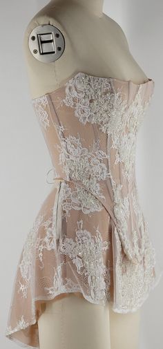 Corset Fashion, Chantilly Lace