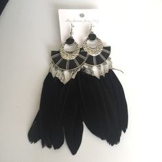 Native Style Black Feather Hook Dangle Earrings - Nwot - Always Open To Offers :) Elegant Black Feather Jewelry, Black Feathered Jewelry For Party, Black Feather Jewelry For Party, Bohemian Black Feather Earrings, Native Style, Jewelry Black, Black Feathers, Walker Boots, Earrings Color