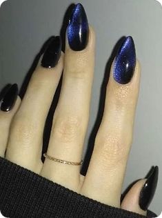 Indigo Prom Nails, Dark Blue Gel Nails Design, Blue And Black Acrylic Nails Designs, Velvet Nails Black, Midnight Blue Nails Acrylic Almond, Short Gel Nails Dark Colors, Blue Cat Eye Nails Almond, Aesthetic Navy Blue Nails