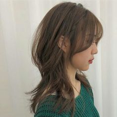 Shag For Medium Length Hair, Medium Wolfcut, Shag Short, Wolf Cut Hairstyle, Japanese Haircut, Korean Japanese