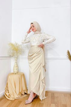 Soiree Skirts For Hijab, Skirt Outfits Hijab Soiree, Simple Soiree Blouses Hijab, Hijab Dresses Soiree, Ootd Kondangan Dress, Hijabi Soiree, Dress Kondangan Hijab, Bridesmaids Hijab