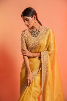 Kavya Gowda, Indian Fashion Saree, Yellow Saree, Indian Dresses Traditional, Traditional Indian Outfits