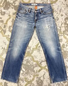 31x28 Distressed Blue Vintage Levi's 502 Jeans SJ192 Size: 31 Item Description tag : Levi's Actual measurement (inches): Waist - 31 Front Rise - 9 Hips - 39 Thigh - 11.5 Knee - 8.5 Leg Opening - 15 Inseam - 28 Outseam - 37.5 Material : Cotton  *Disclaimer: Product color may slightly vary due to photographic lighting sources or your monitor settings.    #SJ192 502 Jeans, Faded Denim, Grunge Style, Blue Vintage, Photographic Lighting, Grunge Fashion, Vintage Levis, Denim Blue, Vintage Denim