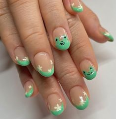 Acrylic Nails For Kids 10-12 Short French Tips, Cute Nails For Girls 10-12, Nails For 8 Yrs Old, Cute Nail Designs For Kids, Nails Green Short, Nails Summer Green, Flower French Tips, Spring Nail 2023, Frog Nail Art