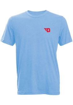 Let everyone know who you root for in this Dayton Flyers Blue Julia Gash Short Sleeve T-Shirt! This Dayton Short Sleeve Tee features a screen print team logo on left chest with screen print Julia Gash team illustration on center back. Short sleeve, Crew neck, Relaxed fit, Unisex, Screen printed graphic, 100% Cotton Casual Blue Shirt For Fan Gear, Casual Blue Shirt With Team Name, Casual Short Sleeve Tops With Team Logo, Casual Short Sleeve Shirt With Team Logo, Casual Cotton Shirt With Team Logo, Casual Cotton T-shirt With Team Logo, Blue Tri-blend Crew Neck Shirt, Dayton Flyers, Camp David