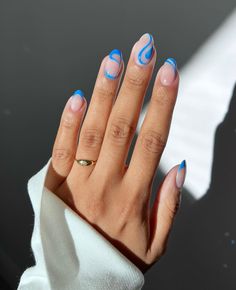 74 Summer Nail Art Designs I've Saved for My Next Mani | Who What Wear UK Blue Wedding Nails, Blue Nail Art Designs, Blue And White Nails, Blue Gel Nails, Magical Makeup, Nagel Tips, Nail Art Designs Summer, Smink Inspiration, Blue Nail Art