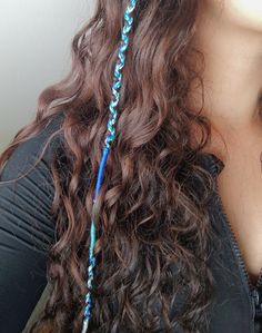 Hair Wrap On Curly Hair, Hair Wraps Curly Hair, Hair Raps Ideas, Hair Braid Wrap, Beach Braids