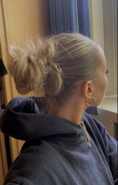 Blonde Hair Inspiration, Slicked Back Hair, Hair Stylies, Slick Hairstyles, Sleek Hairstyles, Hairstyles For School, Aesthetic Hair, Hair Day, Pretty Hairstyles