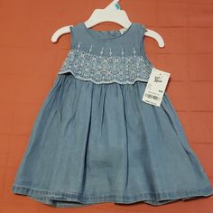 Baby Girl Demin Dress New Size6m Sleeveless Denim Playtime Dress, Summer Casual Denim Dress For Playtime, Casual Summer Denim Dress For Playtime, Cute Sleeveless Medium Wash Dress, Cute Medium Wash Sleeveless Dress, Cute Medium Wash Summer Dress, Cute Medium Wash Spring Dress, Girls Denim Dress, Girls Denim