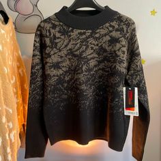 Cozy And Chic! Perfect For Fall! Sporty Knit Black Sweater, Black Sporty Knit Sweater, Sporty Black Knit Sweater, Black Crew Neck Sweater For Outdoor, Black Jacquard Knit Tops For Winter, Black Jacquard Knit Tops For Fall, Cozy Black Jacquard Knit Sweater, Black Jacquard Knit Winter Sweater, Black Jacquard Knit Sweater For Winter