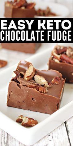 Easy Keto Fudge#easyketofudge #easyfudge Cream Cheese Fudge Recipe, Healthy Cream Cheese, Keto Christmas Cookies, Walnut Fudge, Microwave Fudge, Dark Chocolate Fudge, Calico Cats