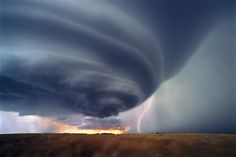 an image of a storm coming in from the sky