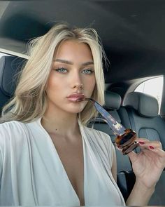 Smink Inspiration, Inspo Instagram, Model Aesthetic, Blonde Beauty, Aesthetic Hair, Blonde Girl, Hair Looks, Look Fashion