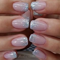 Für das Foto ist keine Beschreibung vorhanden. - #beschreibung #keine #vorhanden - #new #gelnails Für das Foto ist keine Beschreibung vorhanden. - #beschreibung #keine #vorhanden - #new Light Colored Nails, Colored Nail Tips, Glitter Tip Nails, Nagel Design, Glitter Gradient, Valentine Nails, Gradient Nails, Get Nails, Dipped Nails