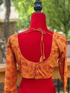 Fabric: Handloon CottonHand tailored and have extra stitches upto 4 inches Body lined! Kalamkari Blouse, Blouse Crop Top, Blouse Crop, Blouse Cotton, Blouse Saree, Cotton Blouse, Crop Top Blouse, Cotton Blouses, Saree Blouse