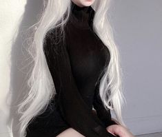 White Hair Ponytail Aesthetic, White Hair Girl Aesthetic, White Hair Outfit, Manon Blackbeak Aesthetic, White Hair Aesthetic, Asterin Blackbeak, White Hair Girl, White Hair Long, White Hair Extensions