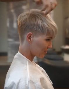 Sassy Short Hairstyles For Women, Ash Blonde Short Hair, Blond Hairstyles, Blonde Pixie Hair, Ash Blonde Hair, Long Hai