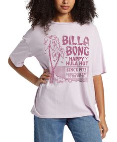 in stock Billabong Tshirt, Billabong Tee Shirt, Lavender Short Sleeve T-shirt With Graphic Print, Surf Tee Billabong Women's, Billabong Womens Tee, Junior Outfits, Cotton Logo, Signature Look, Logo Graphic