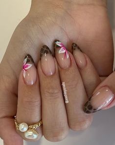 Pink Tip Nails, Feet Nail Design, Minimal Nails Art, Retro Nails, Hippie Nails, Popular Nail Designs, Minimal Nails, Cute Acrylic Nail Designs