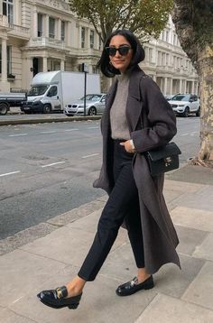 Loafers Outfit, Outfit Chic, Office Outfits Women, Corporate Outfits, Business Casual Outfits For Work, Looks Street Style, Stylish Work Outfits, Workwear Fashion, Work Wear Women