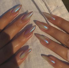 Nail Inspiration Aesthetic, Rainbow Chrome Nails, Aesthetic Nail Design, Aura Nail Designs, Aura Nail, Aesthetic Nail, Aura Nails, Purple Diamond, Flower Soft